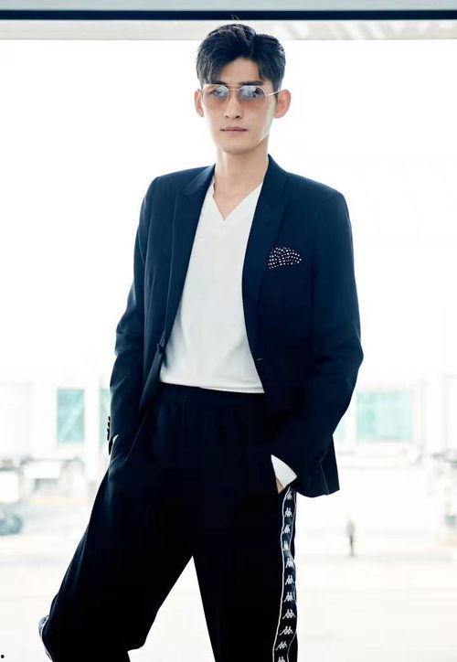 娱乐圈吃瓜爆料张翰,揭秘背后的真相与争议 第2张 娱乐圈吃瓜爆料张翰,揭秘背后的真相与争议 第2张